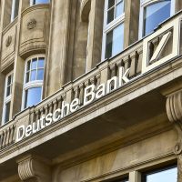 Deutsche Bank receives record £163m fine over Russian money transfers