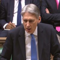 Budget 2017: Hammond slashes stamp duty for first-time buyers