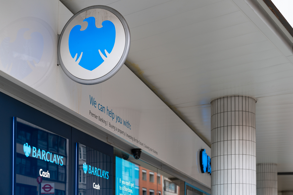 Barclays flags 40 more bank branches for closure