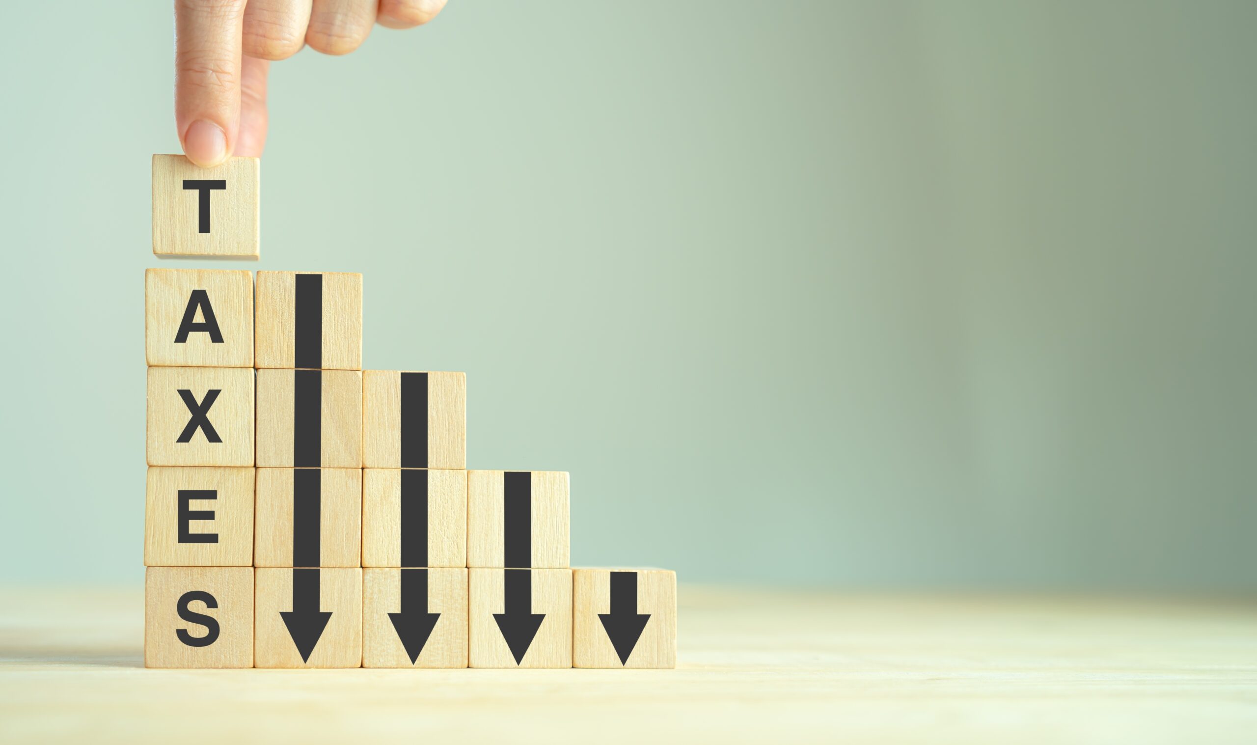 an image of wooden blocks going downward to denote falling fixed rates