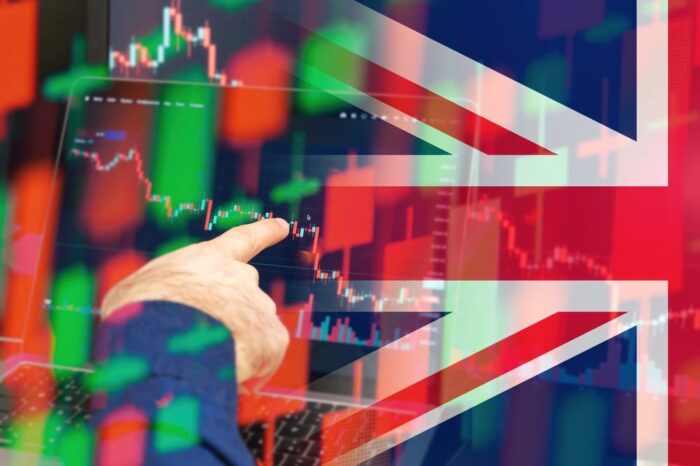 UK economy sees slight growth in March
