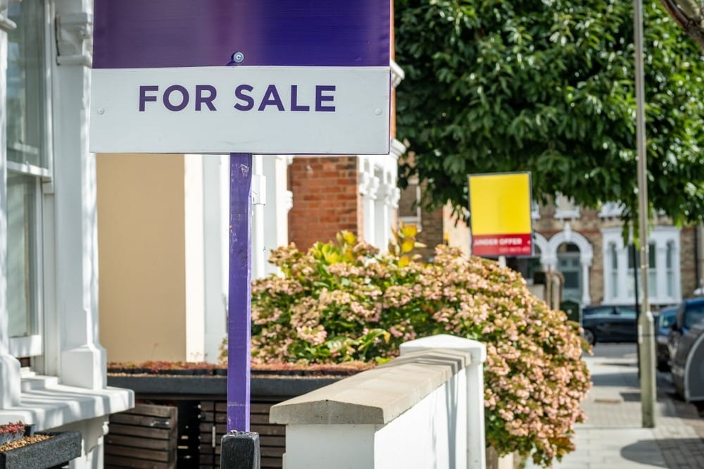 Asking prices stay flat in February with just a YOY £12 difference – Rightmove