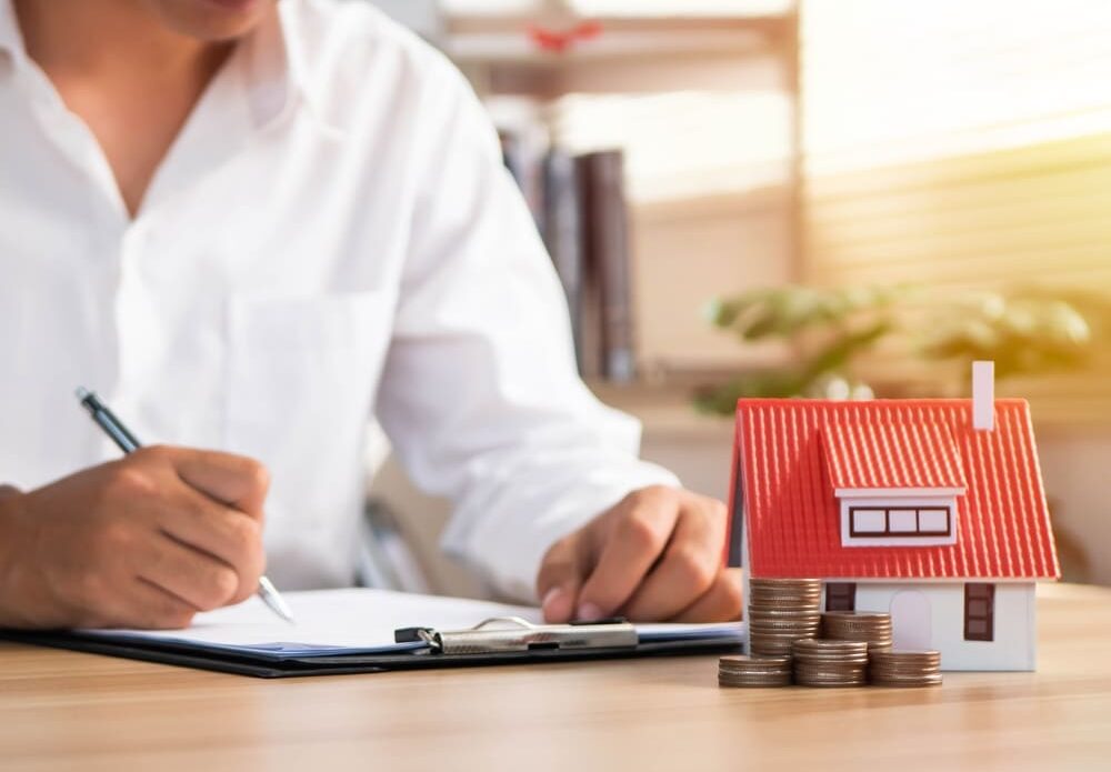 Costs surge for landlords as more refinance onto rates above 5%, says Hamptons