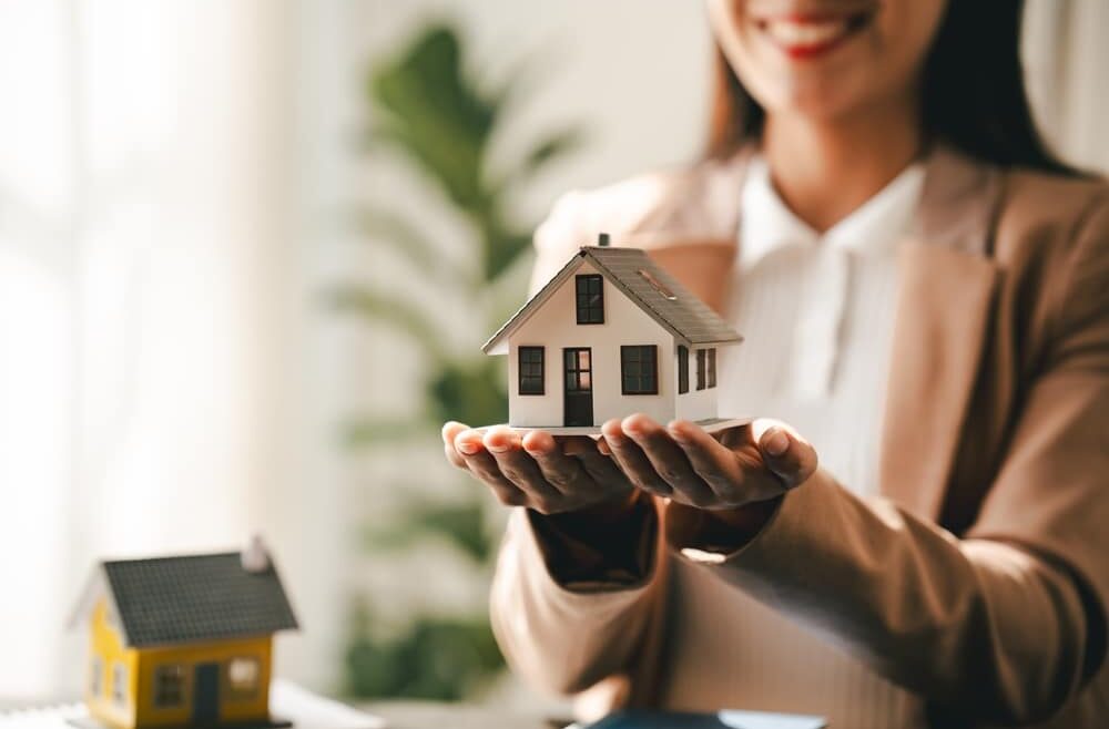 More family homes become affordable for average income earners, Zoopla finds