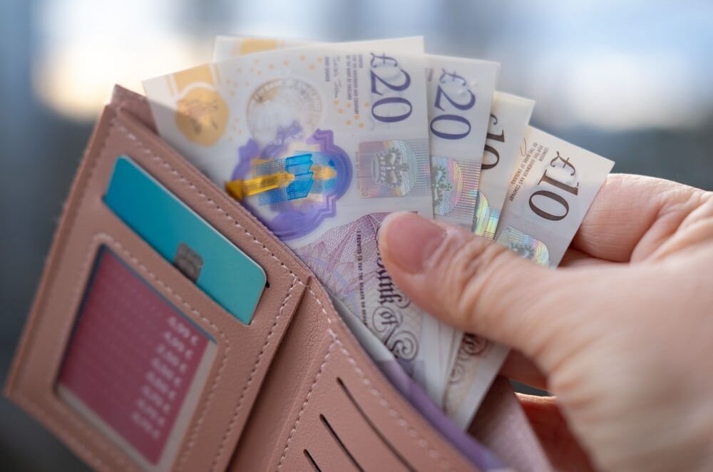First-time buyers handed £11bn in support from families 