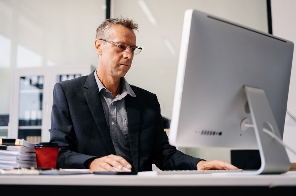 Nearly two-thirds of brokers ready to switch sourcing systems 