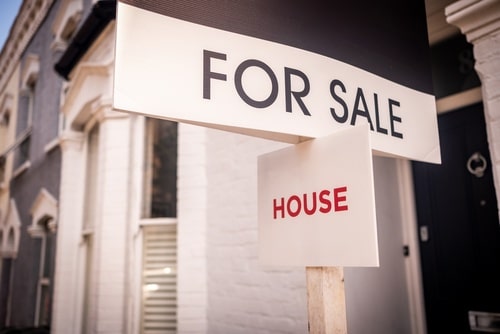 Property sell times rise to up to 76 days in England's slowest markets
