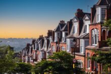 House price growth persists despite "stubborn inflation" and rising rates – ONS