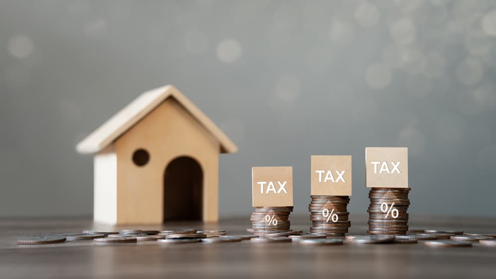 'Grossly unfair' property tax system benefits London at expense of rest of England