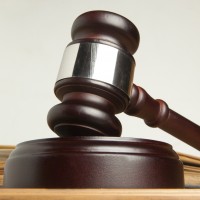 Widow loses court battle over “transvestite” husband’s estate