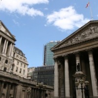 BoE holds rates at 0.5%