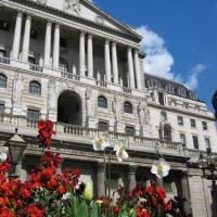 Bank of England highlights positive UK lender reaction to rate cuts