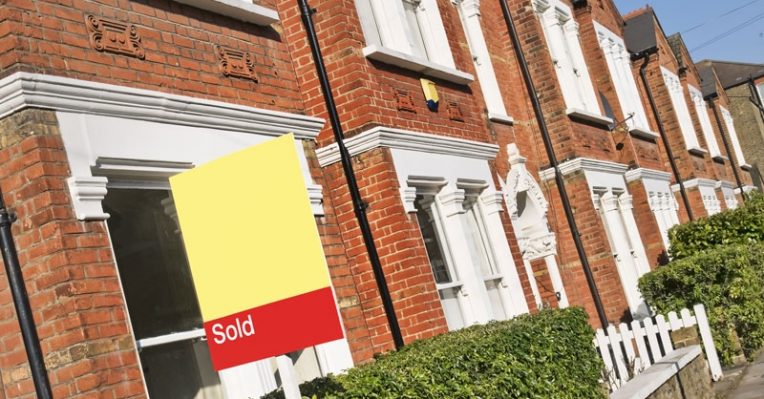 Sold sign mortgage approvals